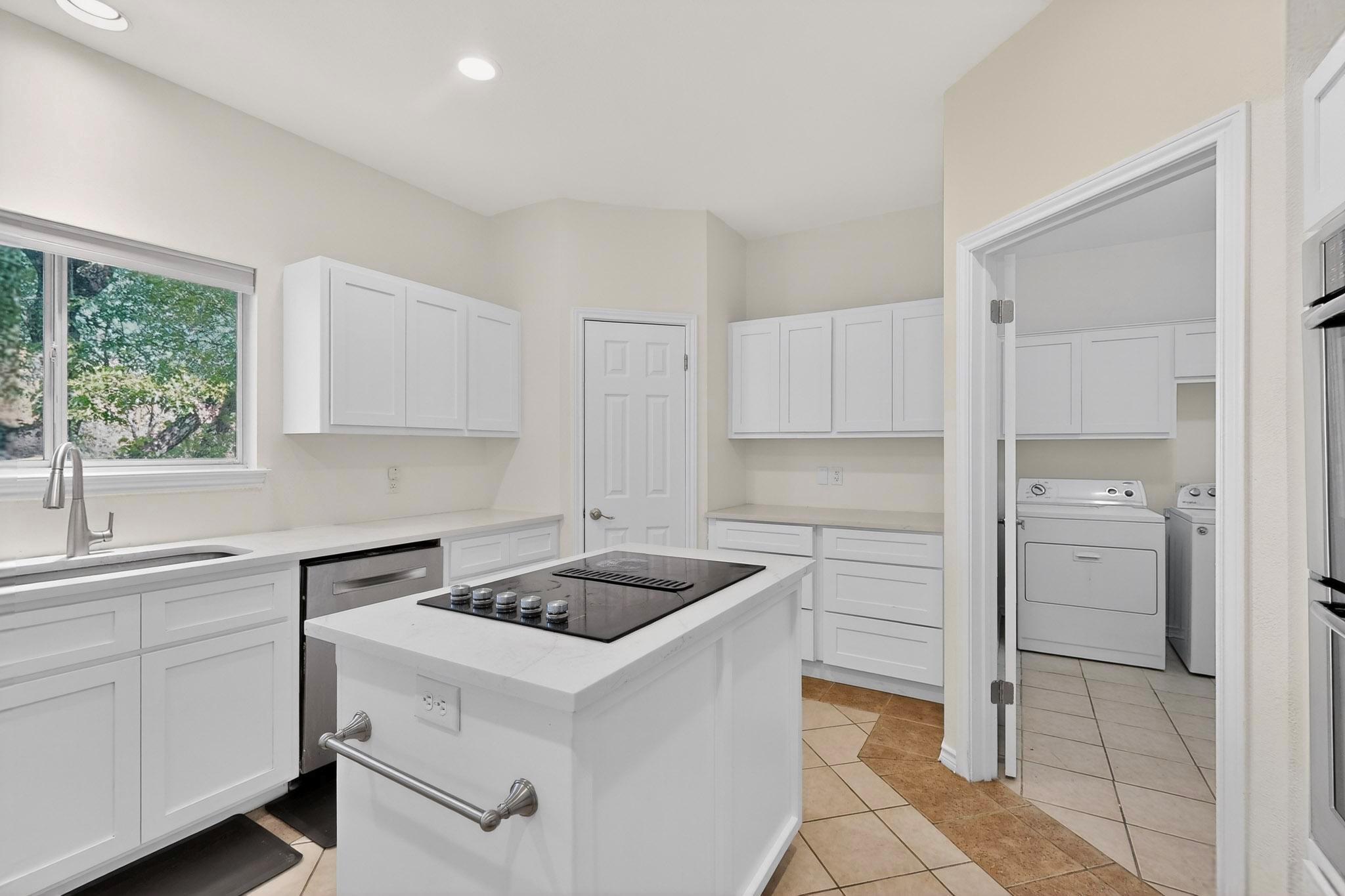 1215 Olympus Dr, Austin, TX 78733