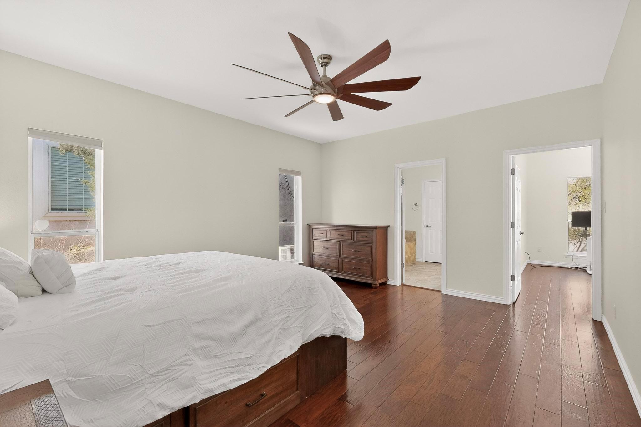 1215 Olympus Dr, Austin, TX 78733