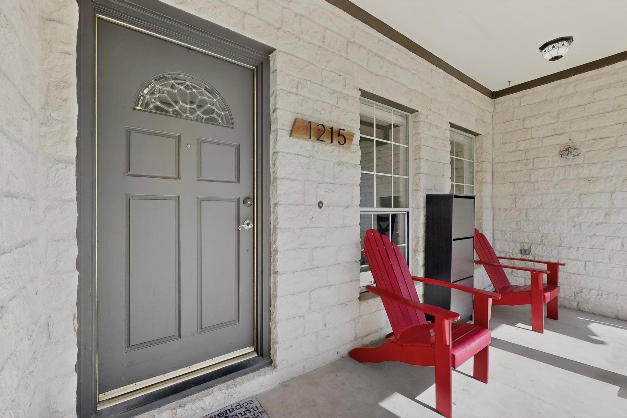 1215 Olympus Dr, Austin, TX 78733