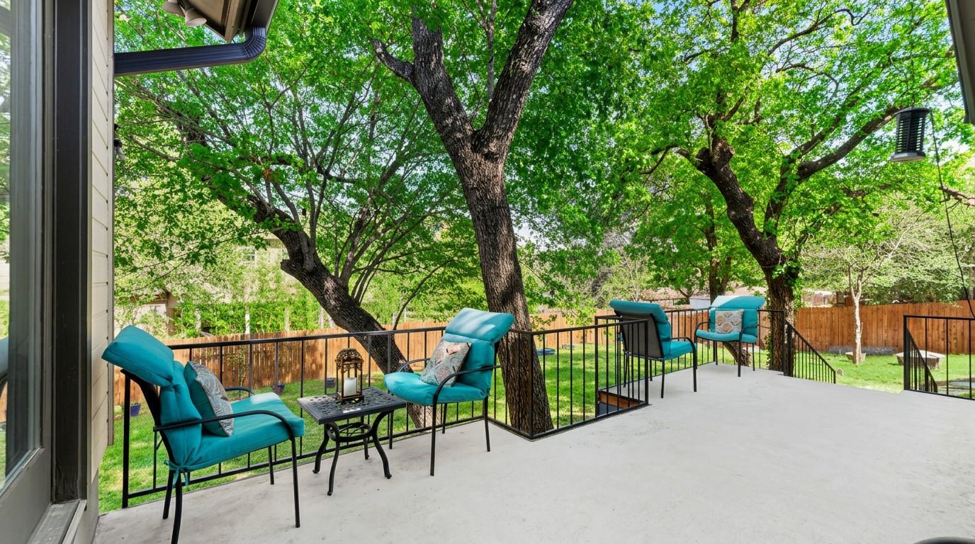 1215 Olympus Dr, Austin, TX 78733