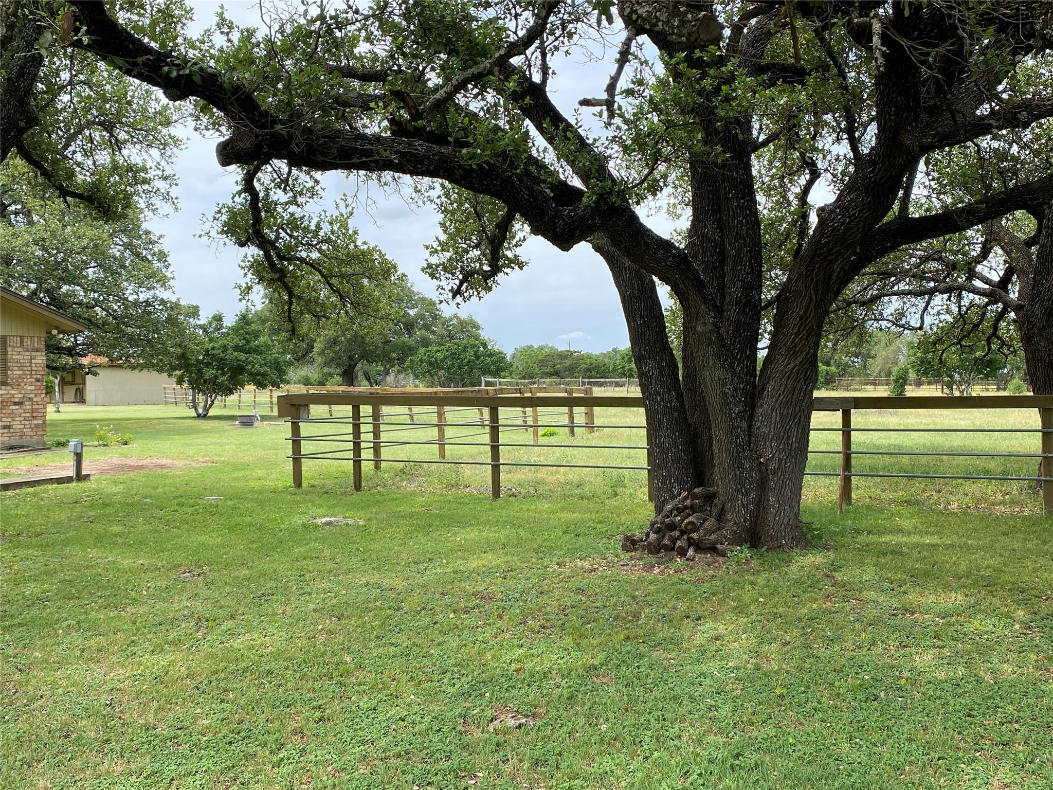 140 Oakridge Rd, Georgetown, TX 78628