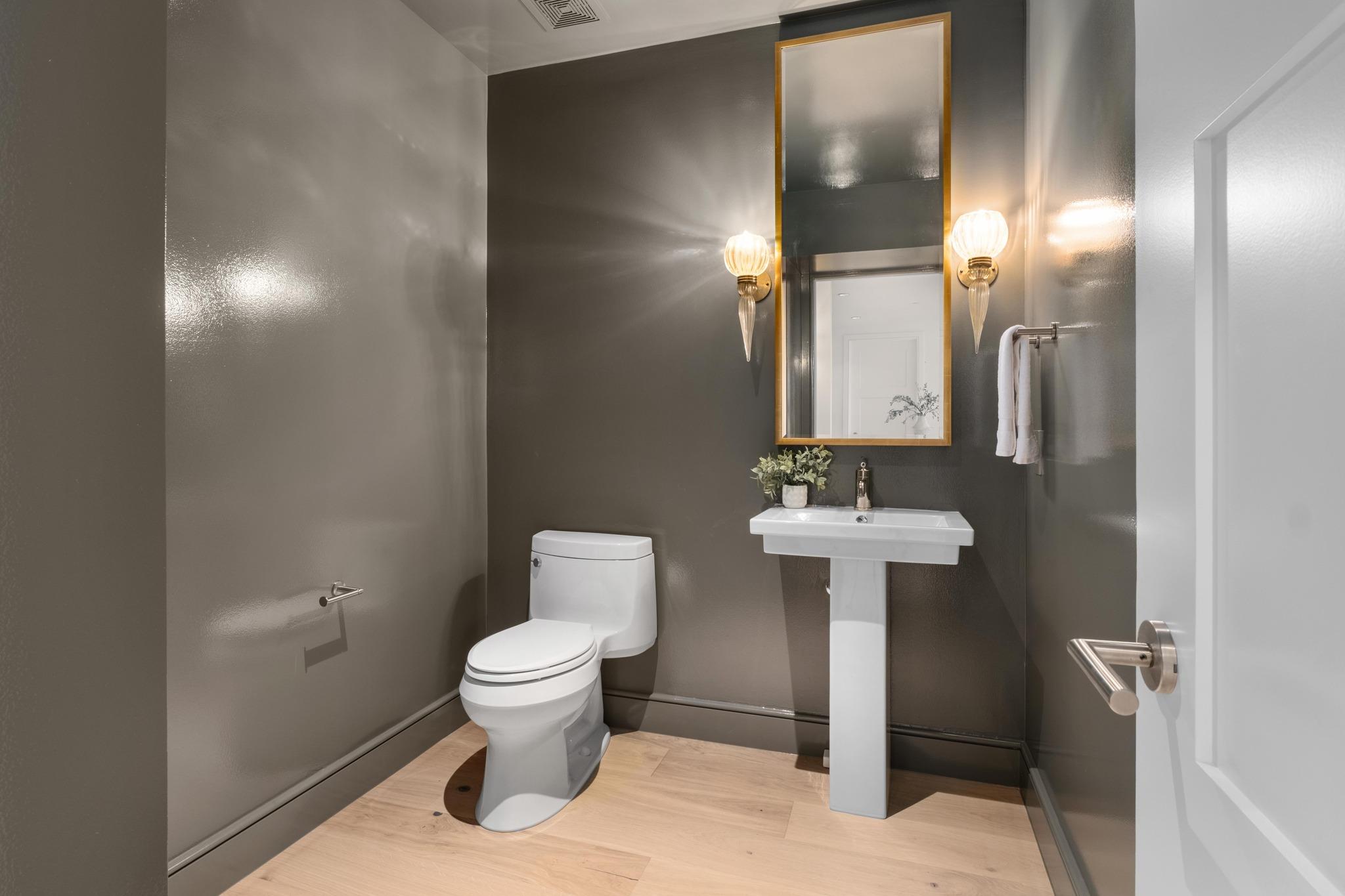 98 San Jacinto Blvd # 1109, Austin, TX 78701