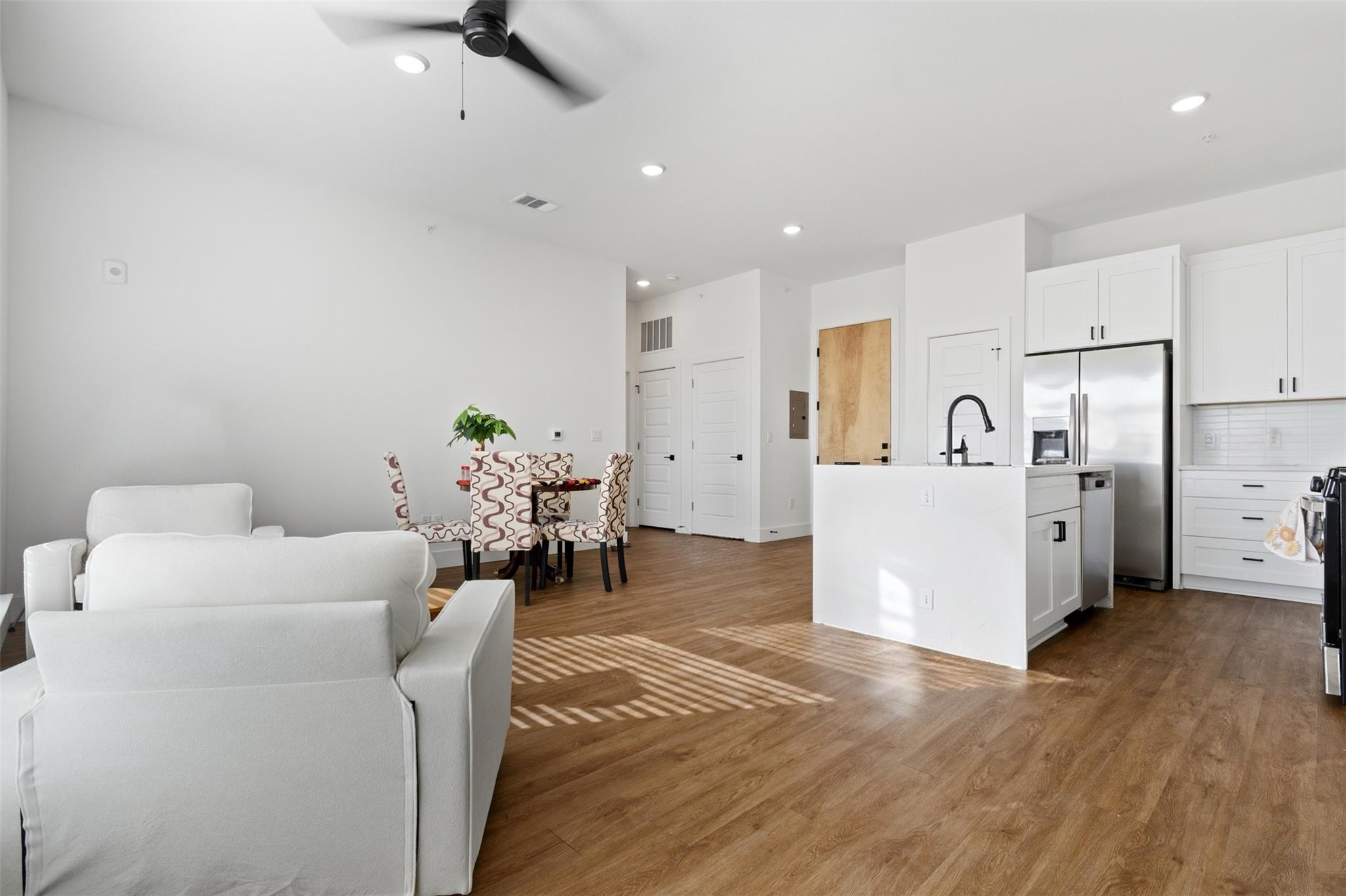 1811 Webberville Rd # 1305, Austin, TX 78721