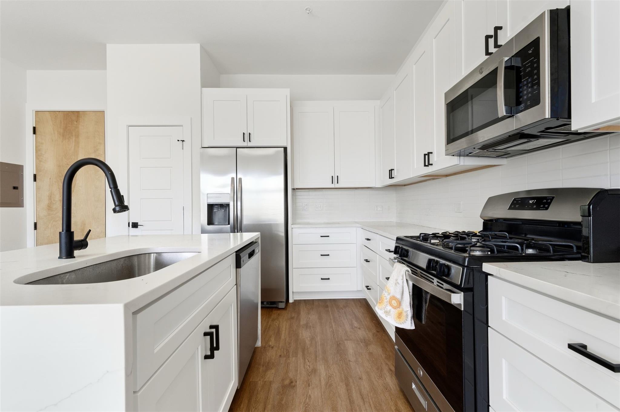 1811 Webberville Rd # 1305, Austin, TX 78721