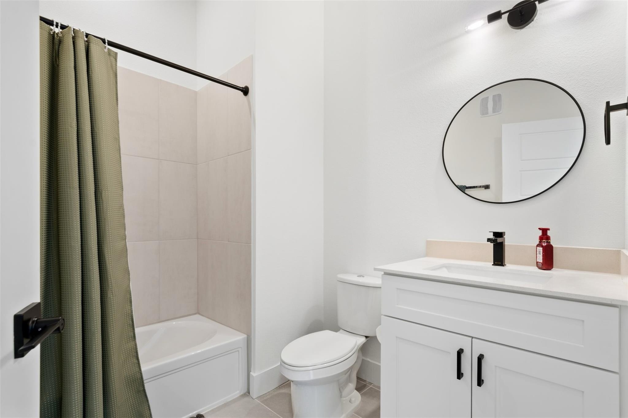 1811 Webberville Rd # 1305, Austin, TX 78721