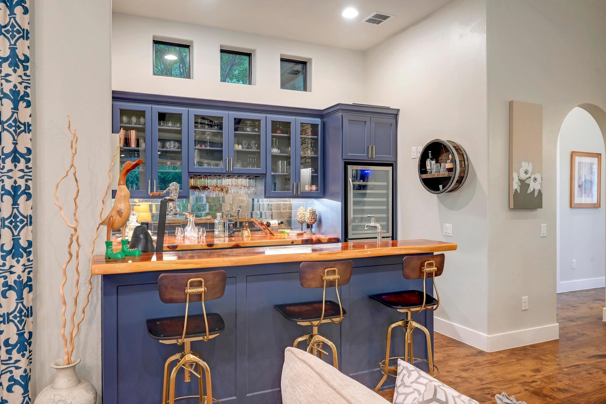 401 TRAIL RIDGE Rd, Wimberley, TX 78676