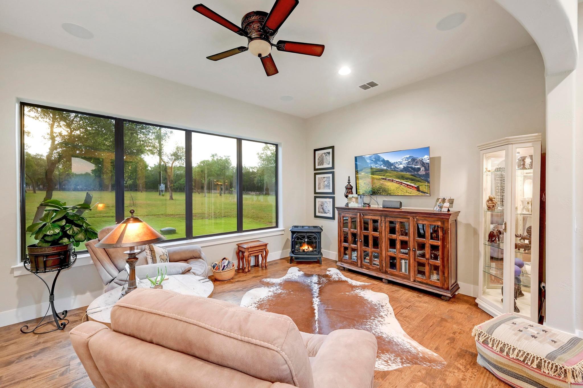 401 TRAIL RIDGE Rd, Wimberley, TX 78676