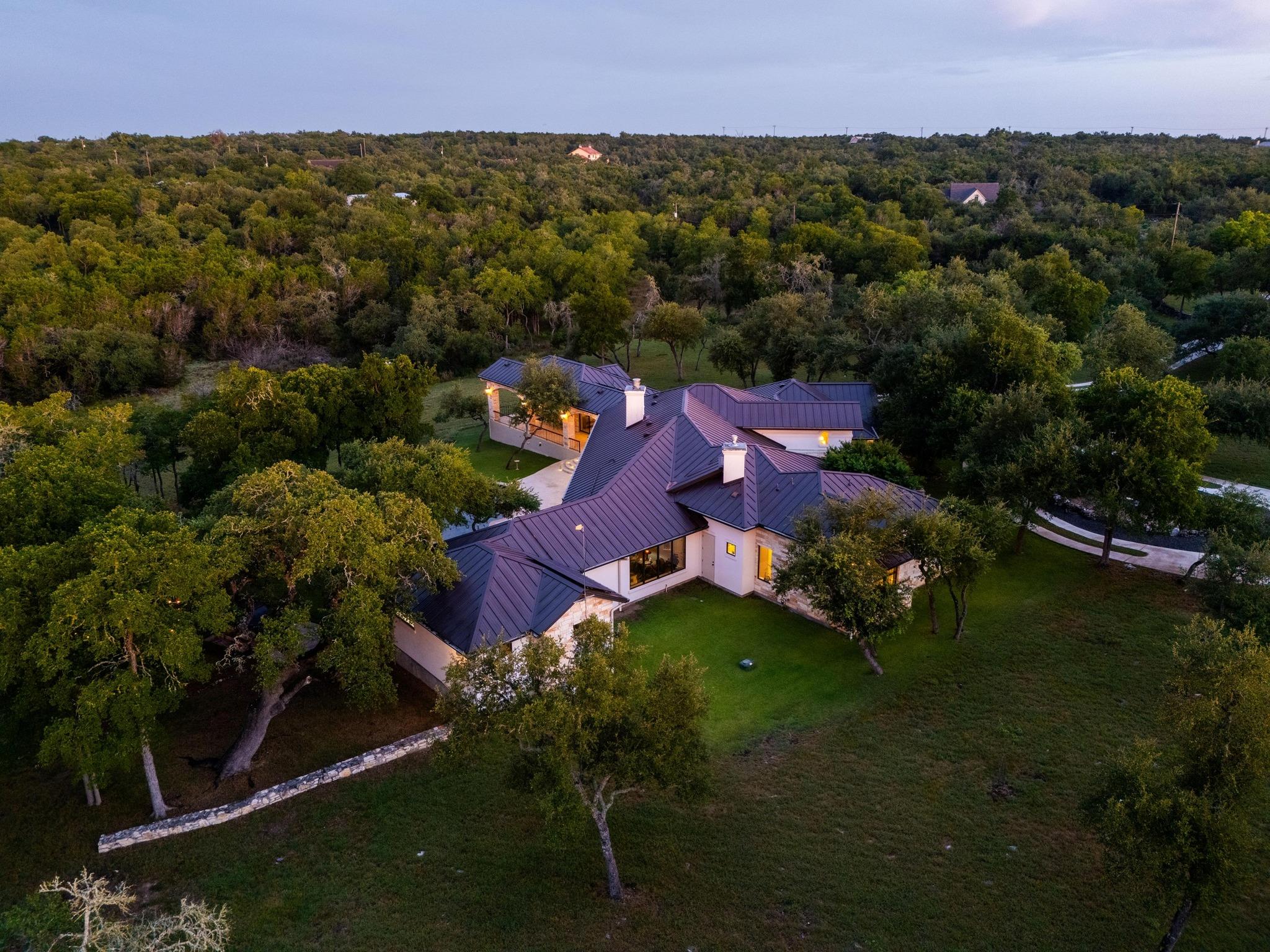 401 TRAIL RIDGE Rd, Wimberley, TX 78676