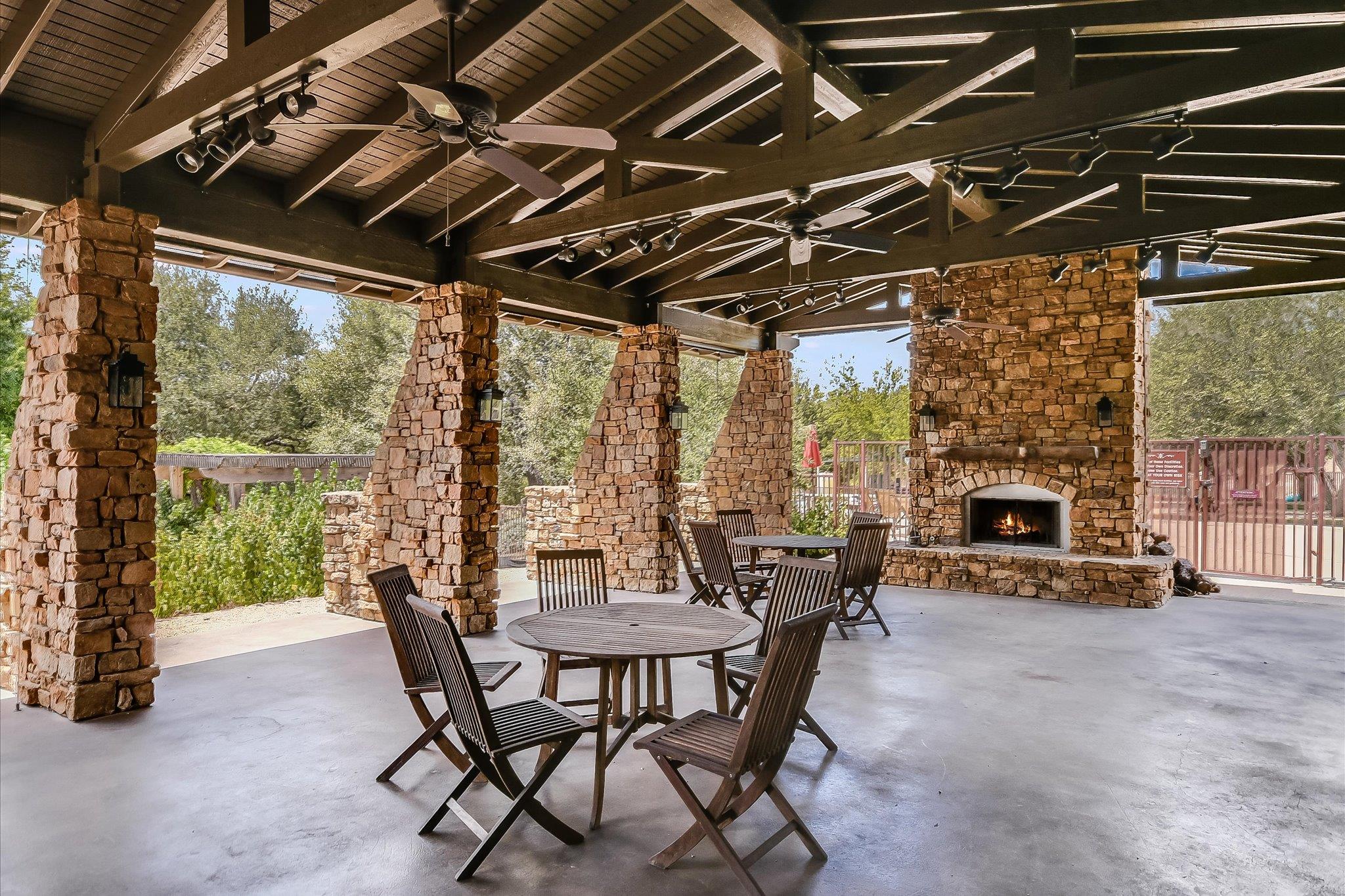 17100 FLAGLER Dr, Austin, TX 78738