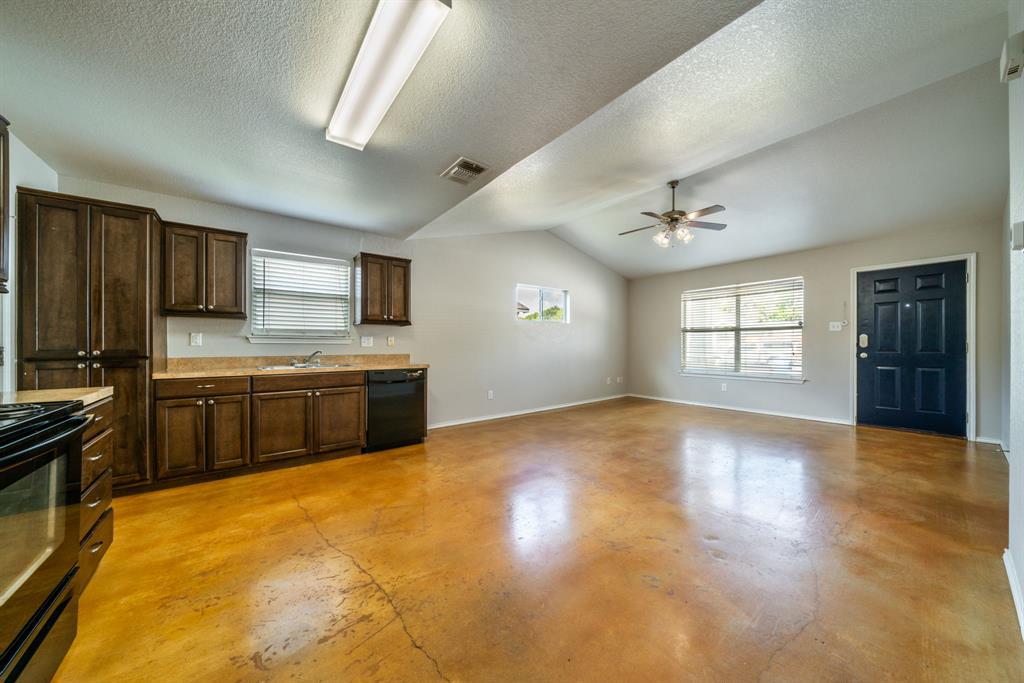 1237 Jefferson Ave # 403, Seguin, TX 78155