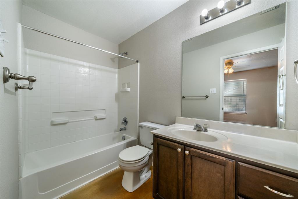 1237 Jefferson Ave # 403, Seguin, TX 78155