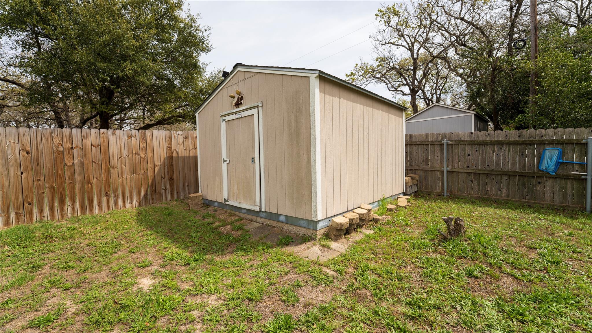 2105 Yokley Rd, Rockdale, TX 76567