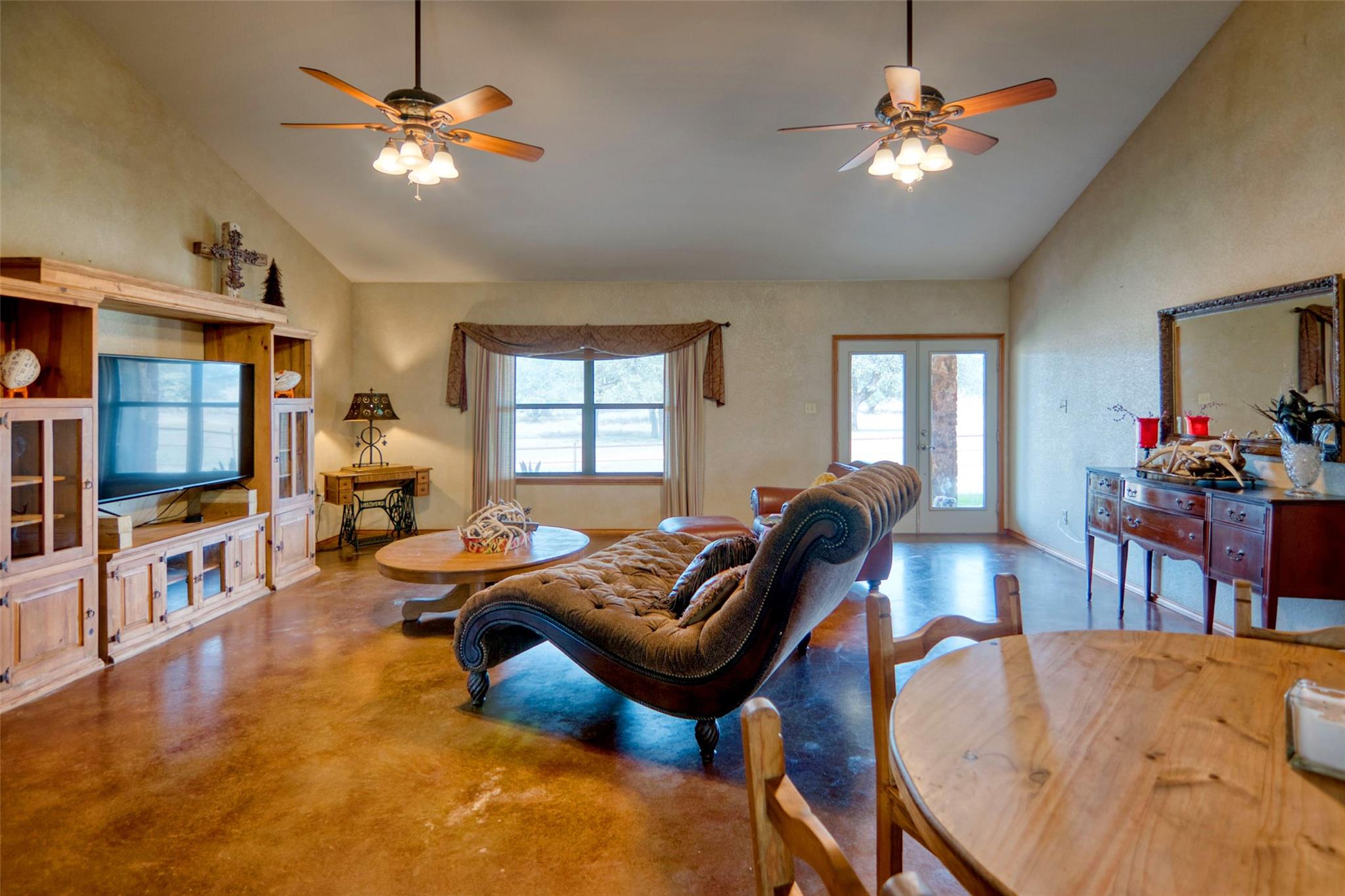 5801 Smith Rd, Mason, TX 76856