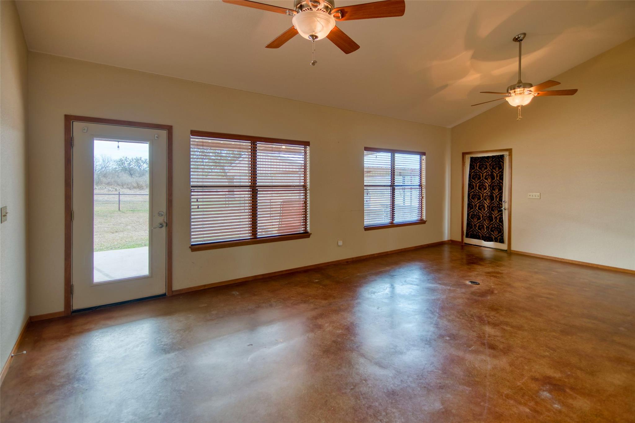 5801 Smith Rd, Mason, TX 76856