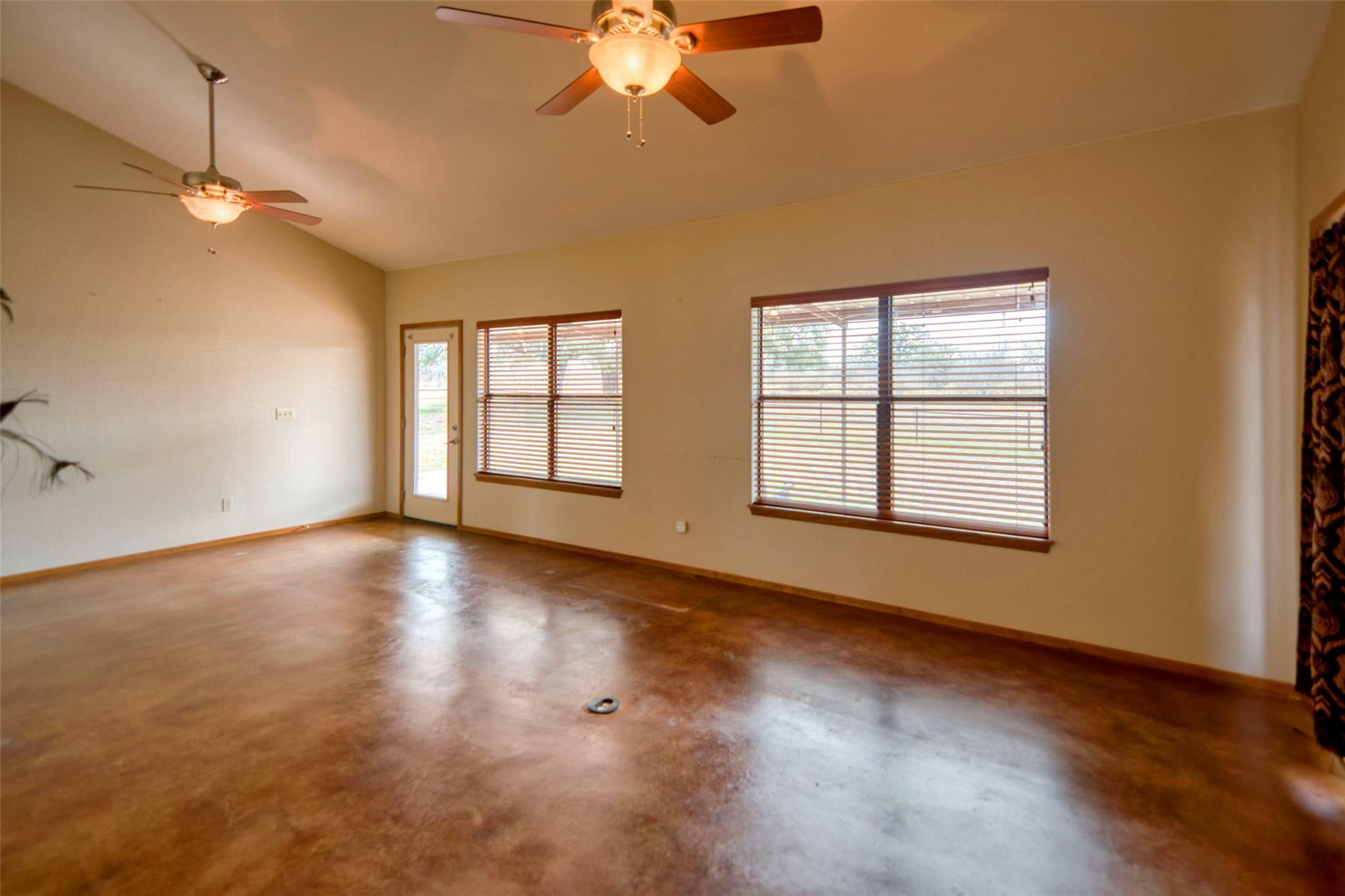 5801 Smith Rd, Mason, TX 76856