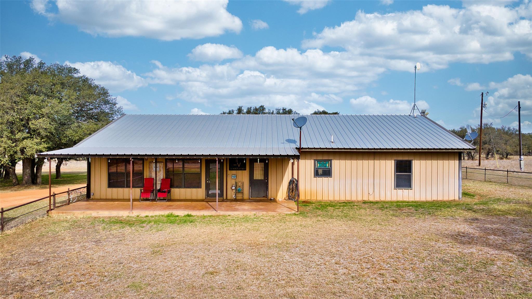 5801 Smith Rd, Mason, TX 76856