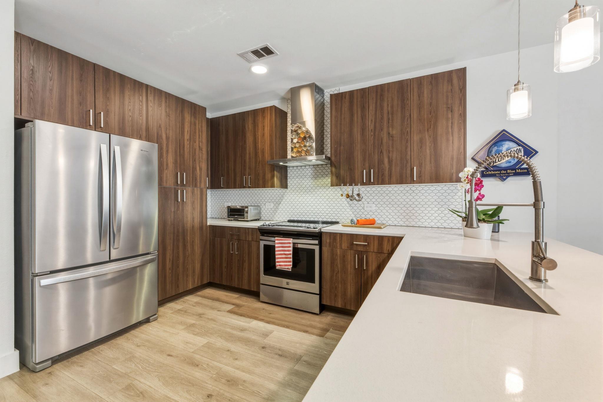 2213 Poquito St # 317, Austin, TX 78722