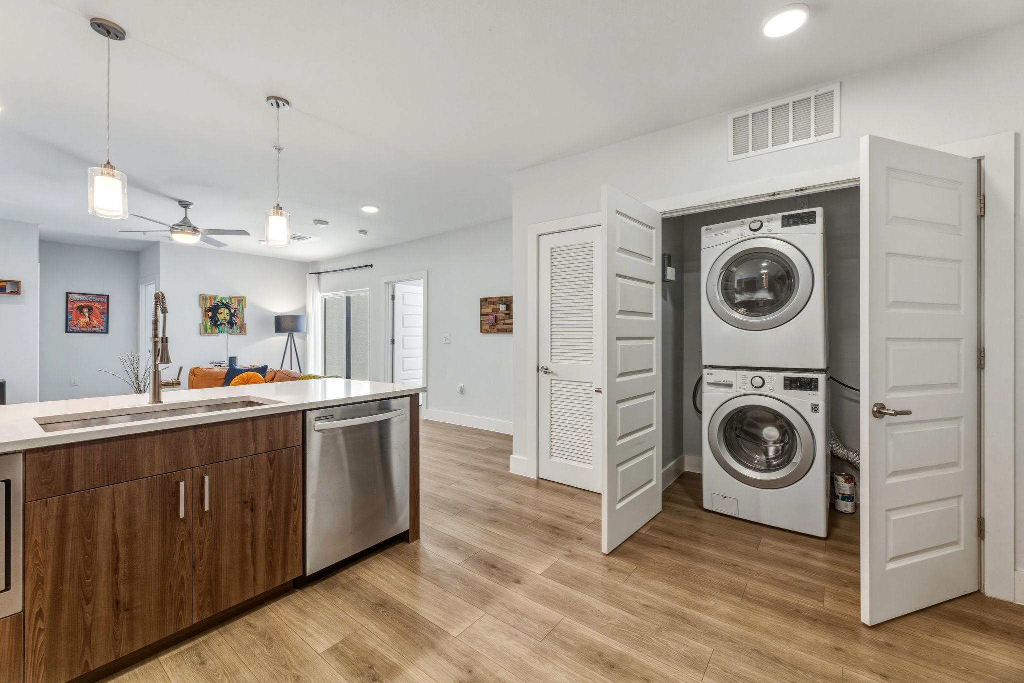 2213 Poquito St # 317, Austin, TX 78722