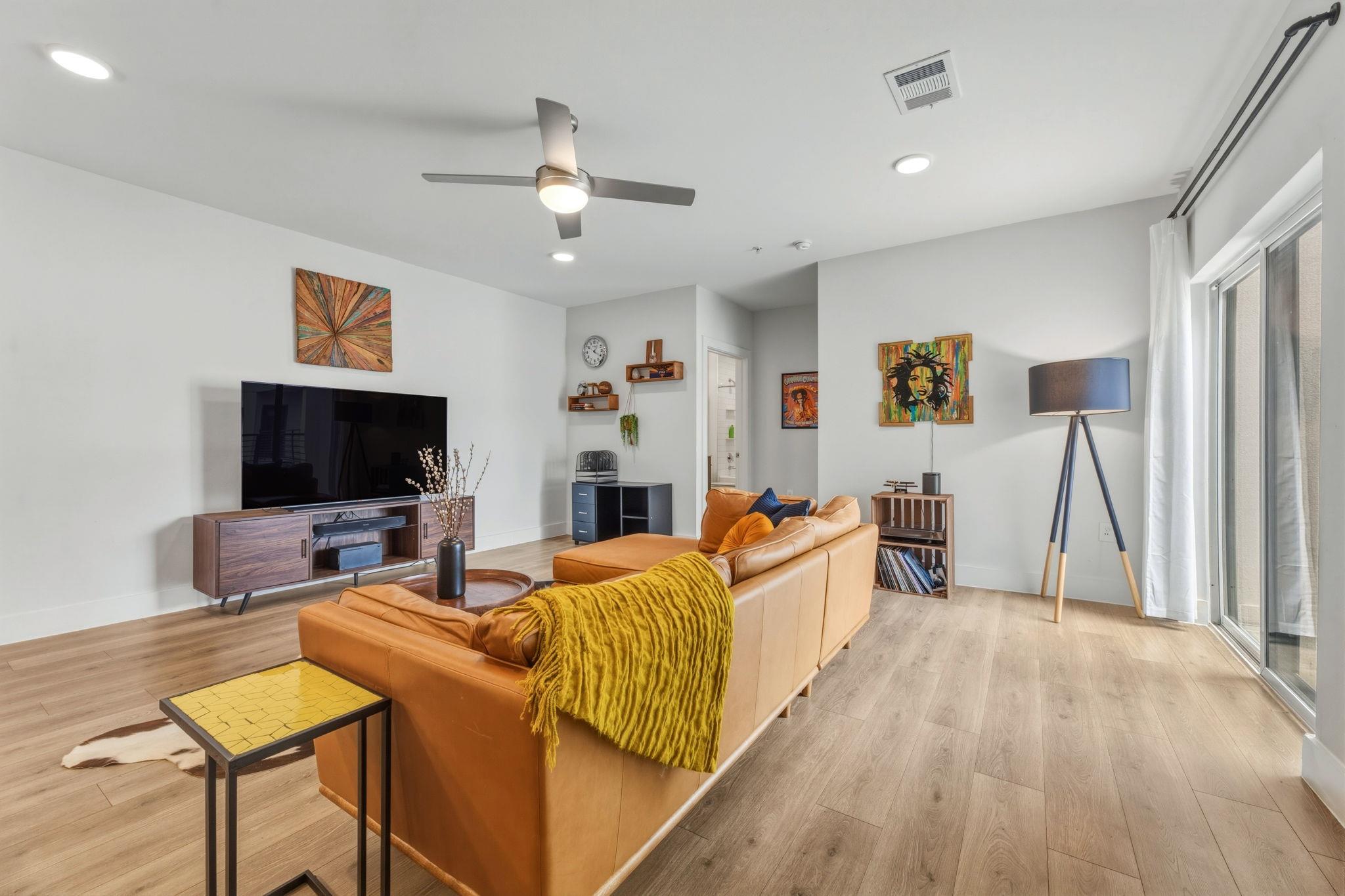 2213 Poquito St # 317, Austin, TX 78722