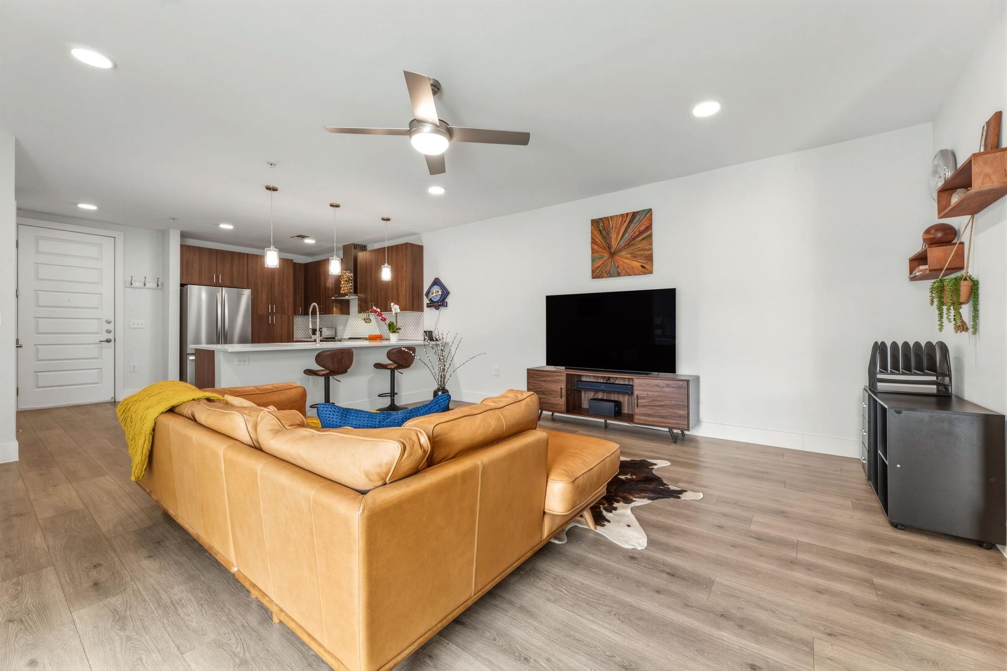 2213 Poquito St # 317, Austin, TX 78722