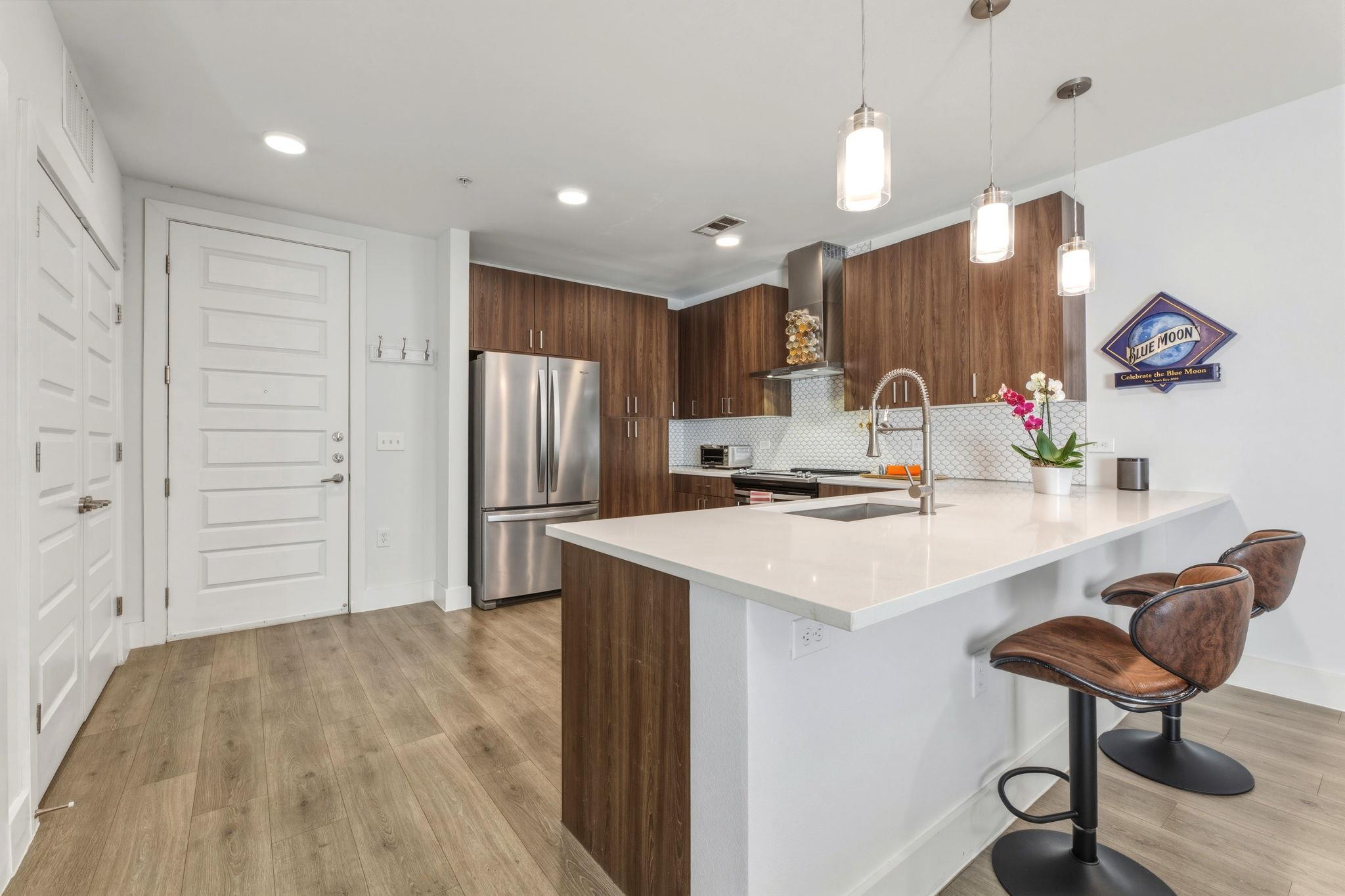 2213 Poquito St # 317, Austin, TX 78722