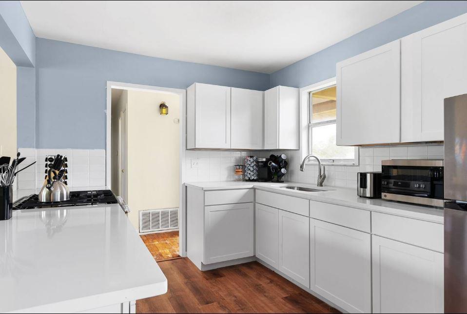 1100 Neans Dr, Austin, TX 78758