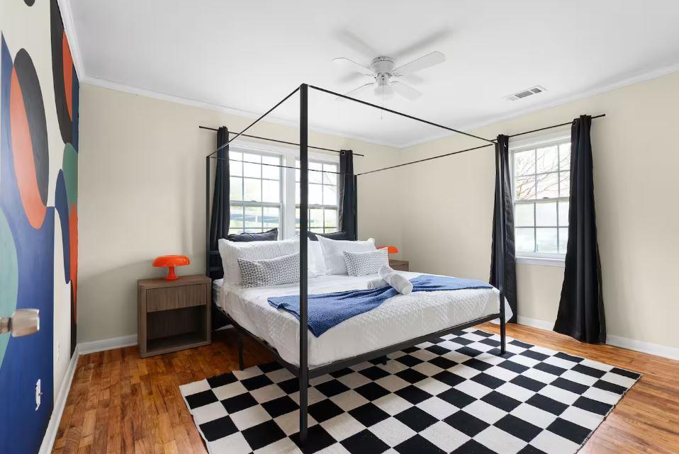 1100 Neans Dr, Austin, TX 78758