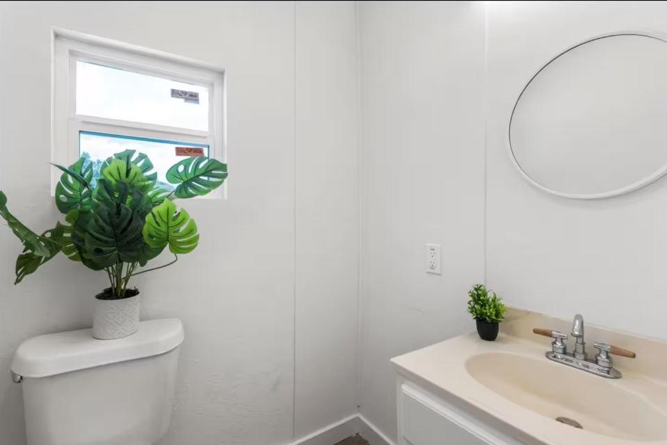 1100 Neans Dr, Austin, TX 78758