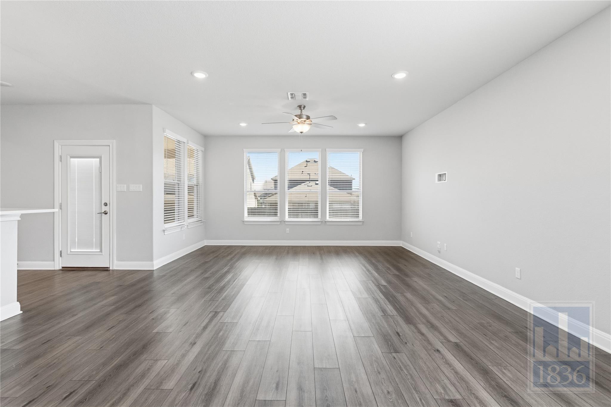 555 Purple Heart Dr, Buda, TX 78610