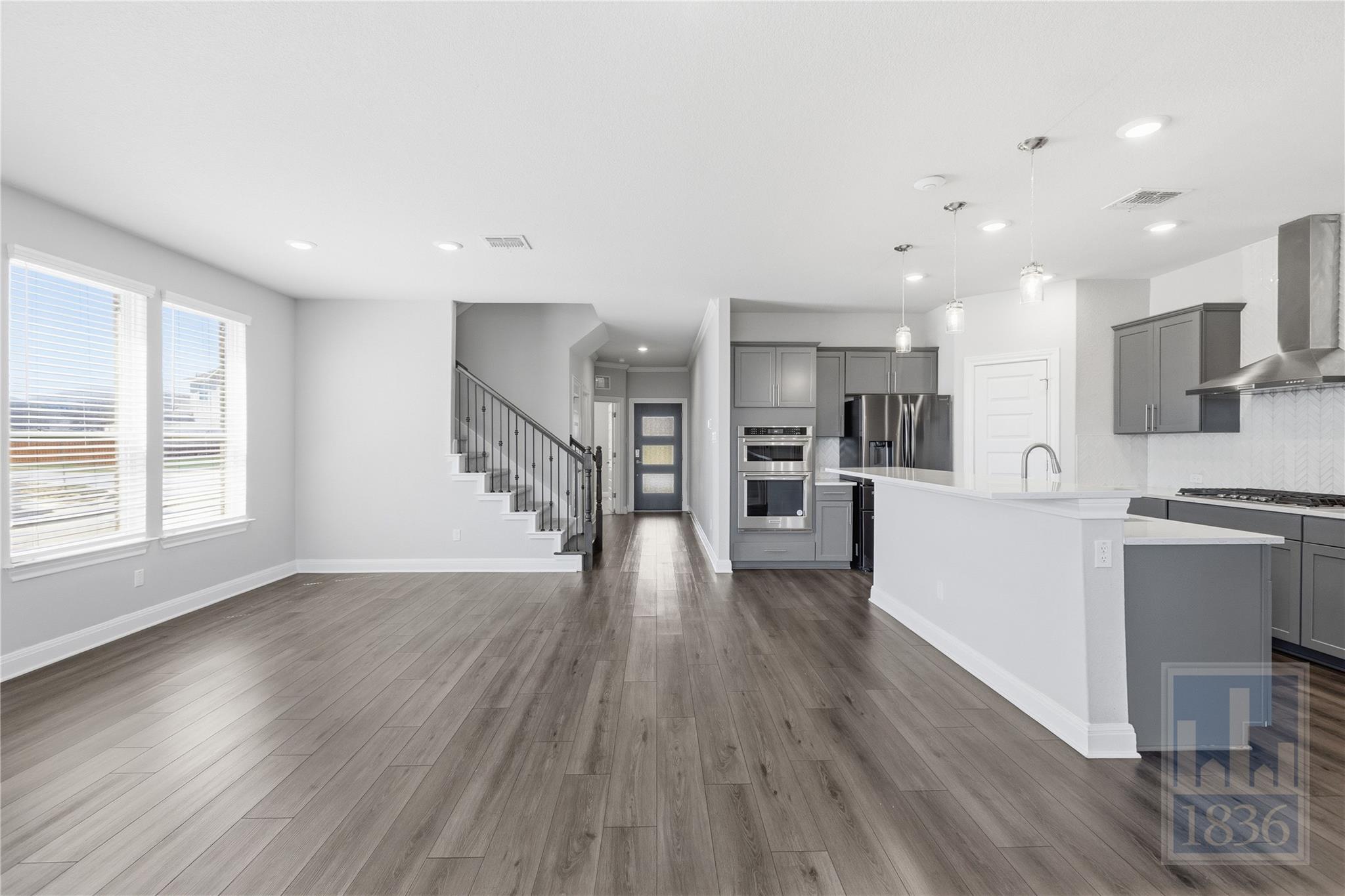 555 Purple Heart Dr, Buda, TX 78610