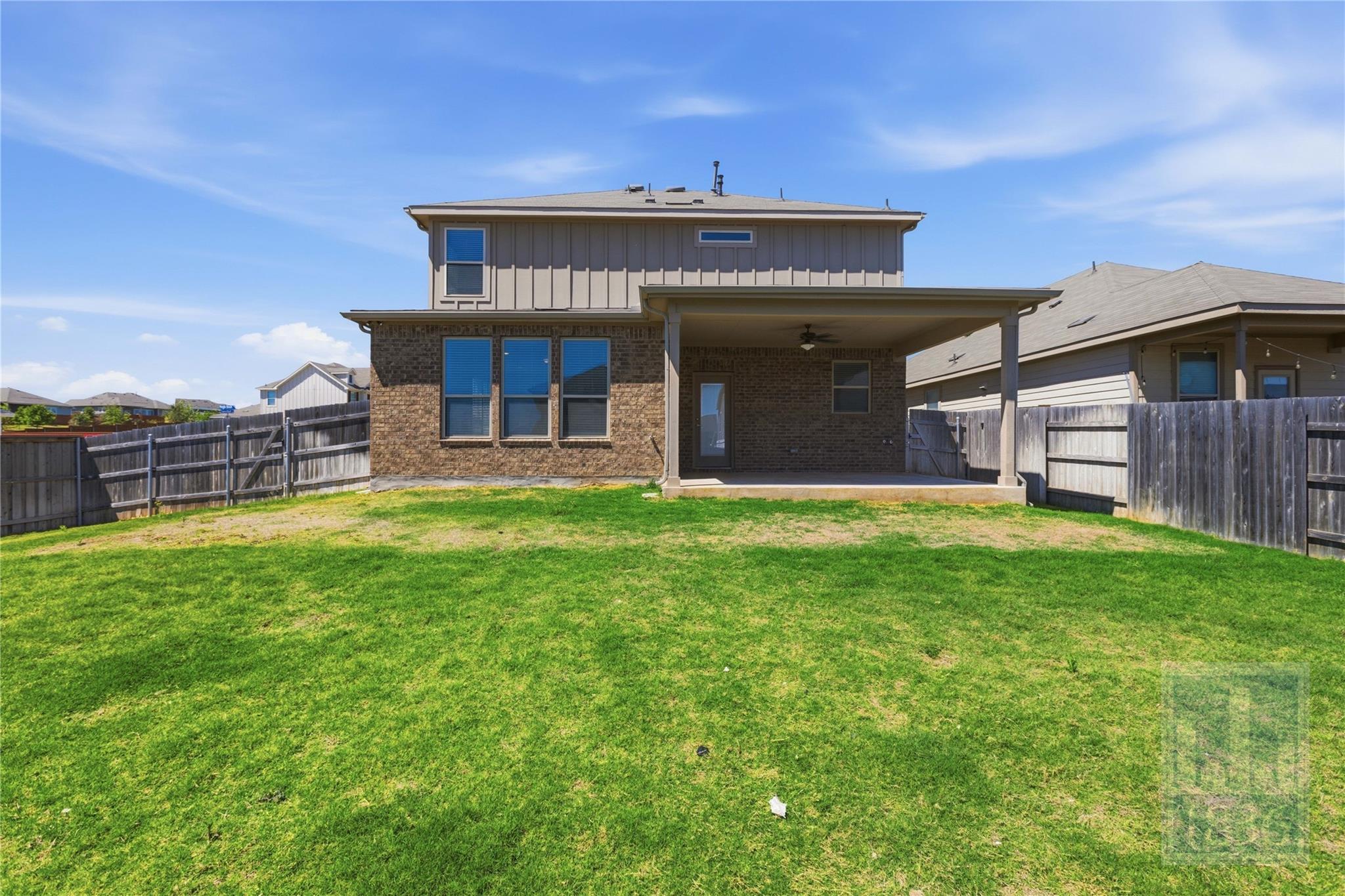 555 Purple Heart Dr, Buda, TX 78610