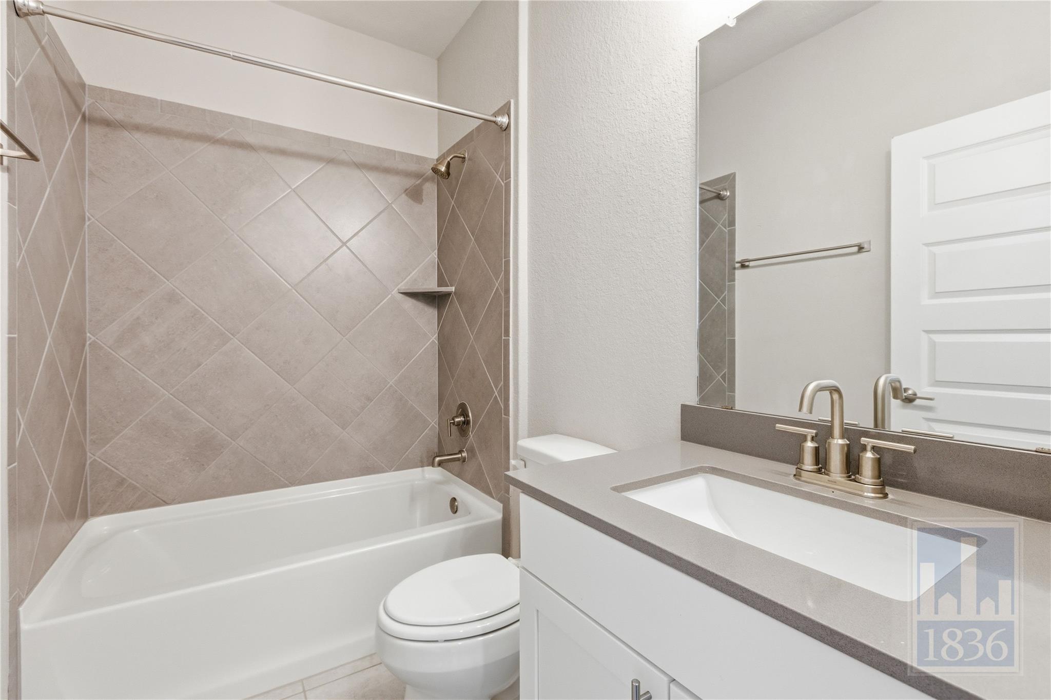 555 Purple Heart Dr, Buda, TX 78610