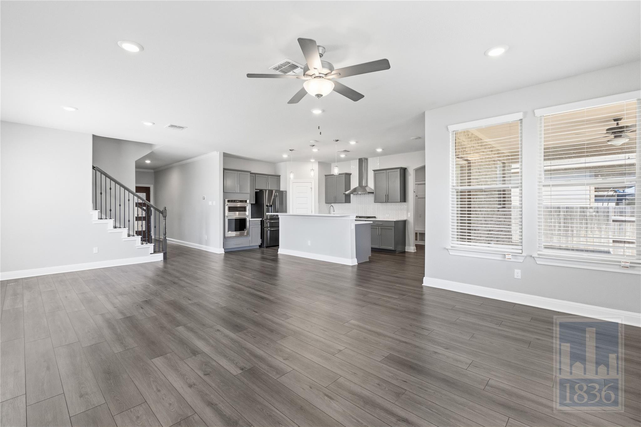 555 Purple Heart Dr, Buda, TX 78610