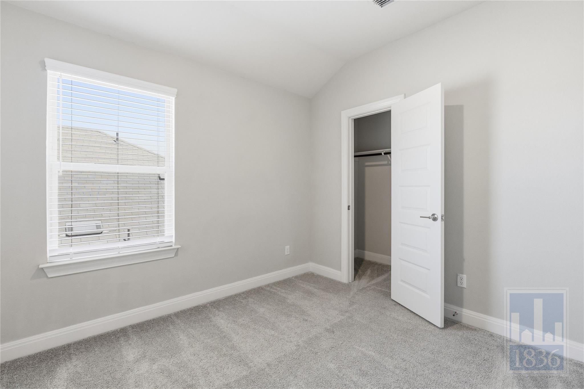 555 Purple Heart Dr, Buda, TX 78610