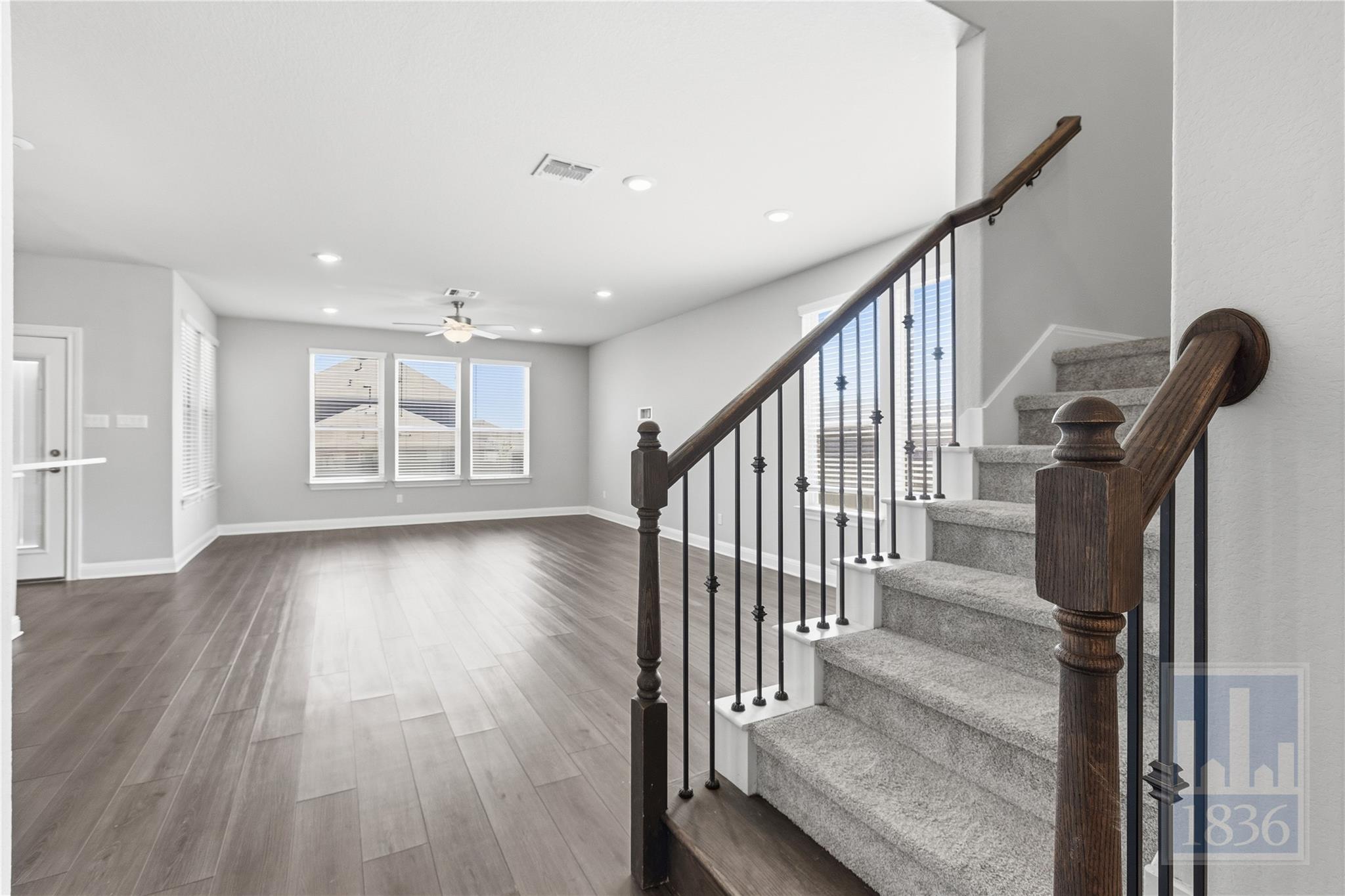 555 Purple Heart Dr, Buda, TX 78610