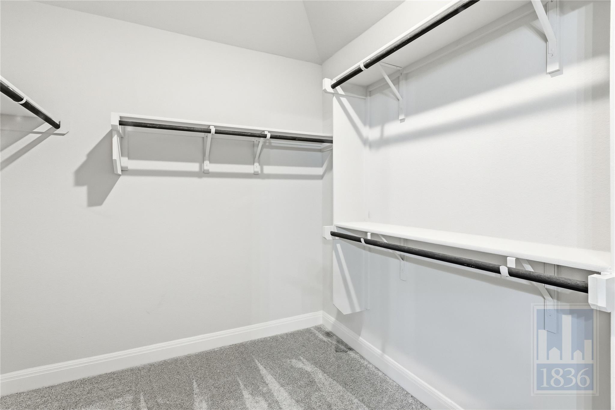 555 Purple Heart Dr, Buda, TX 78610