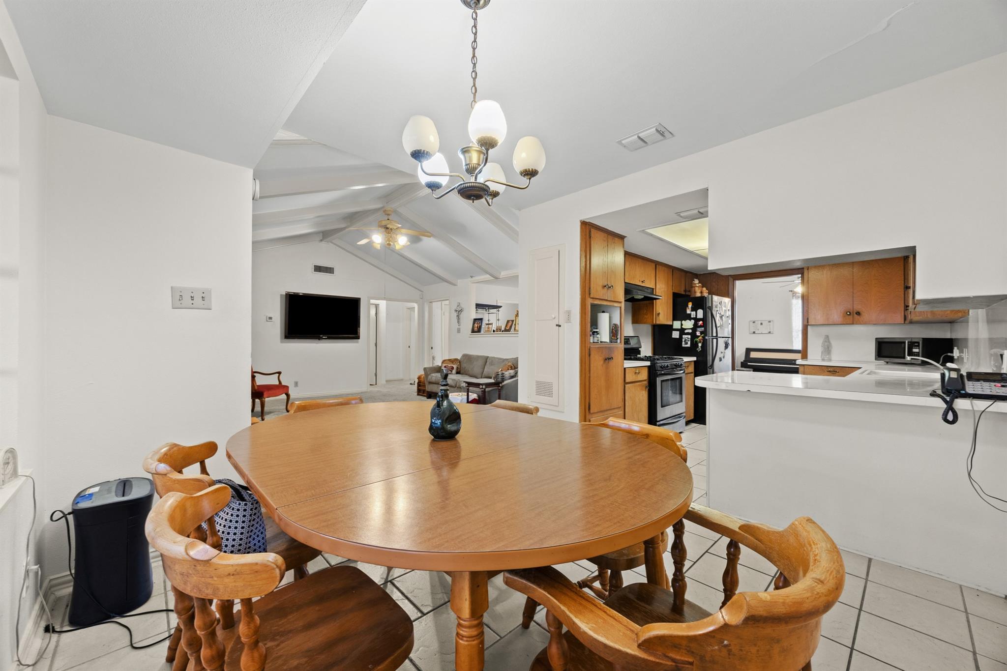 3205 Laguna Dr, Austin, TX 78741