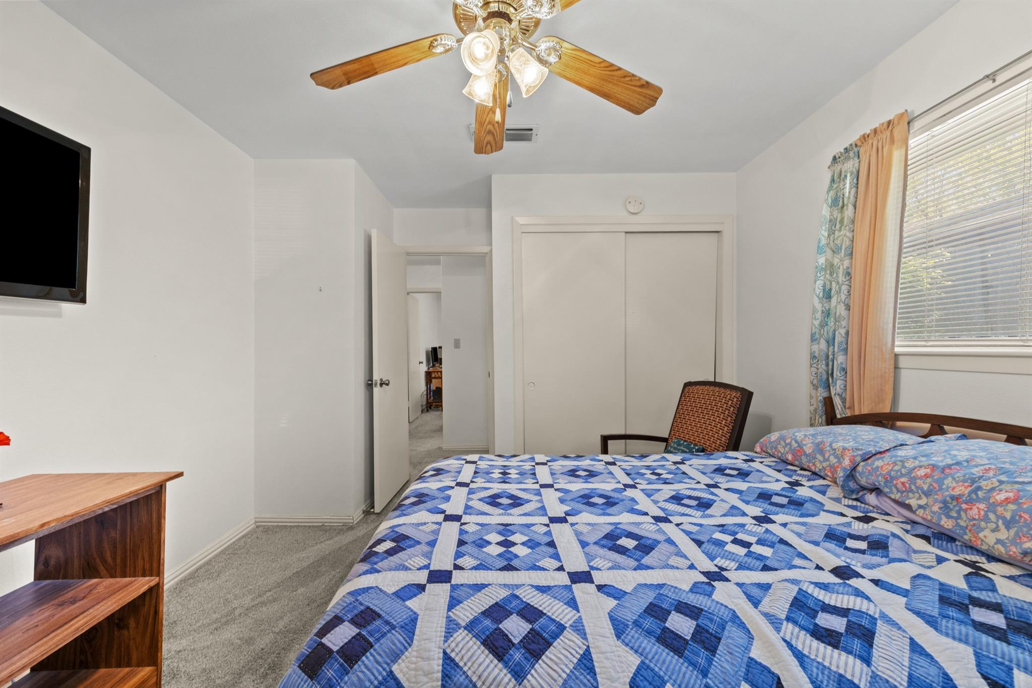 3205 Laguna Dr, Austin, TX 78741