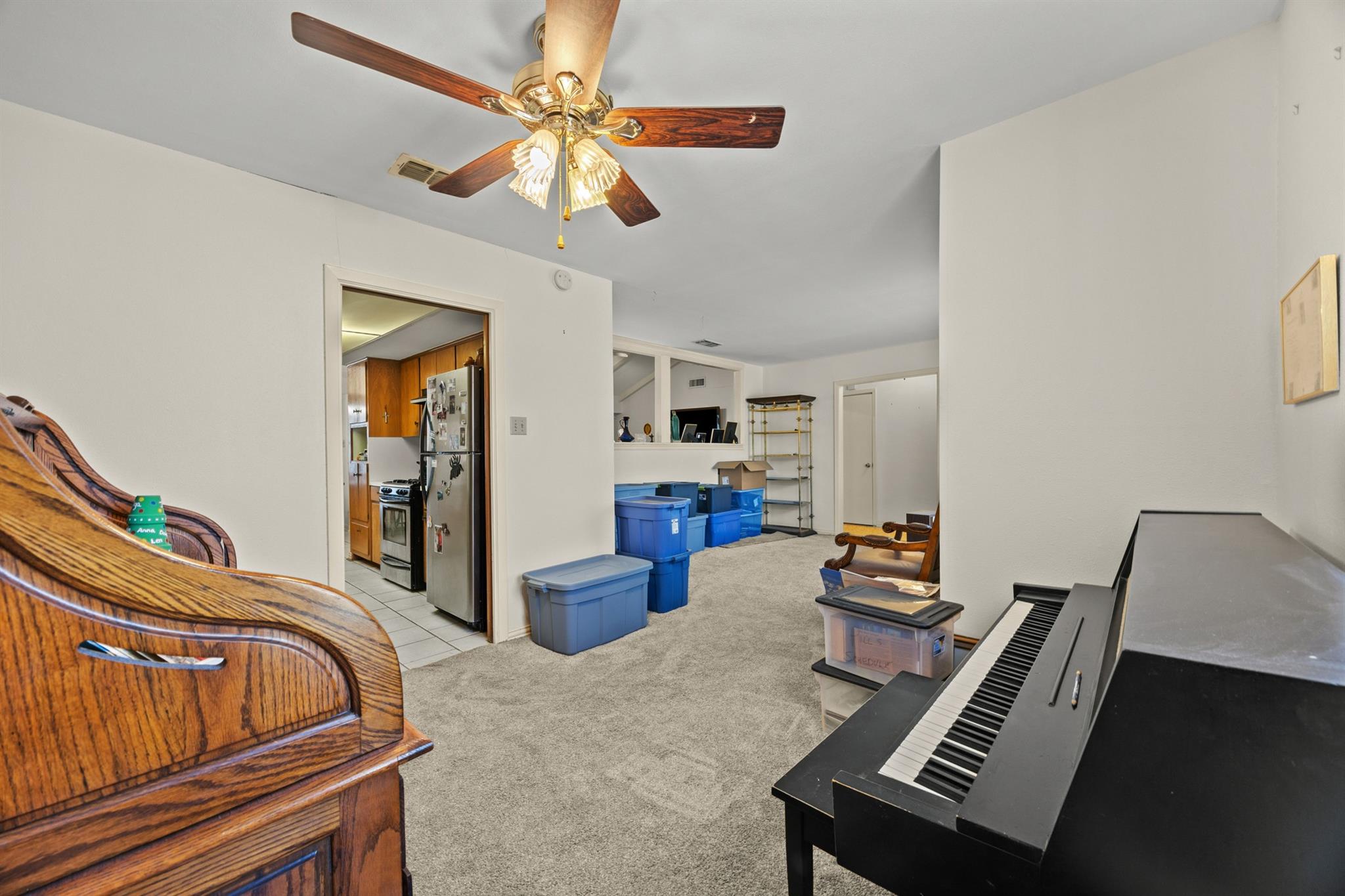 3205 Laguna Dr, Austin, TX 78741