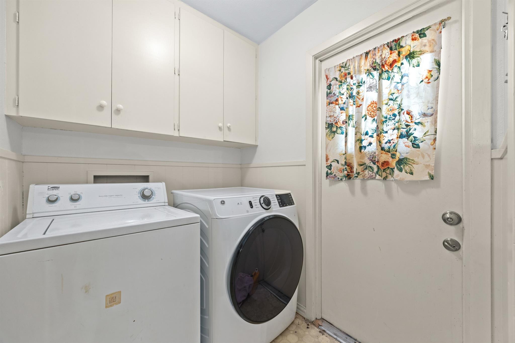 3205 Laguna Dr, Austin, TX 78741