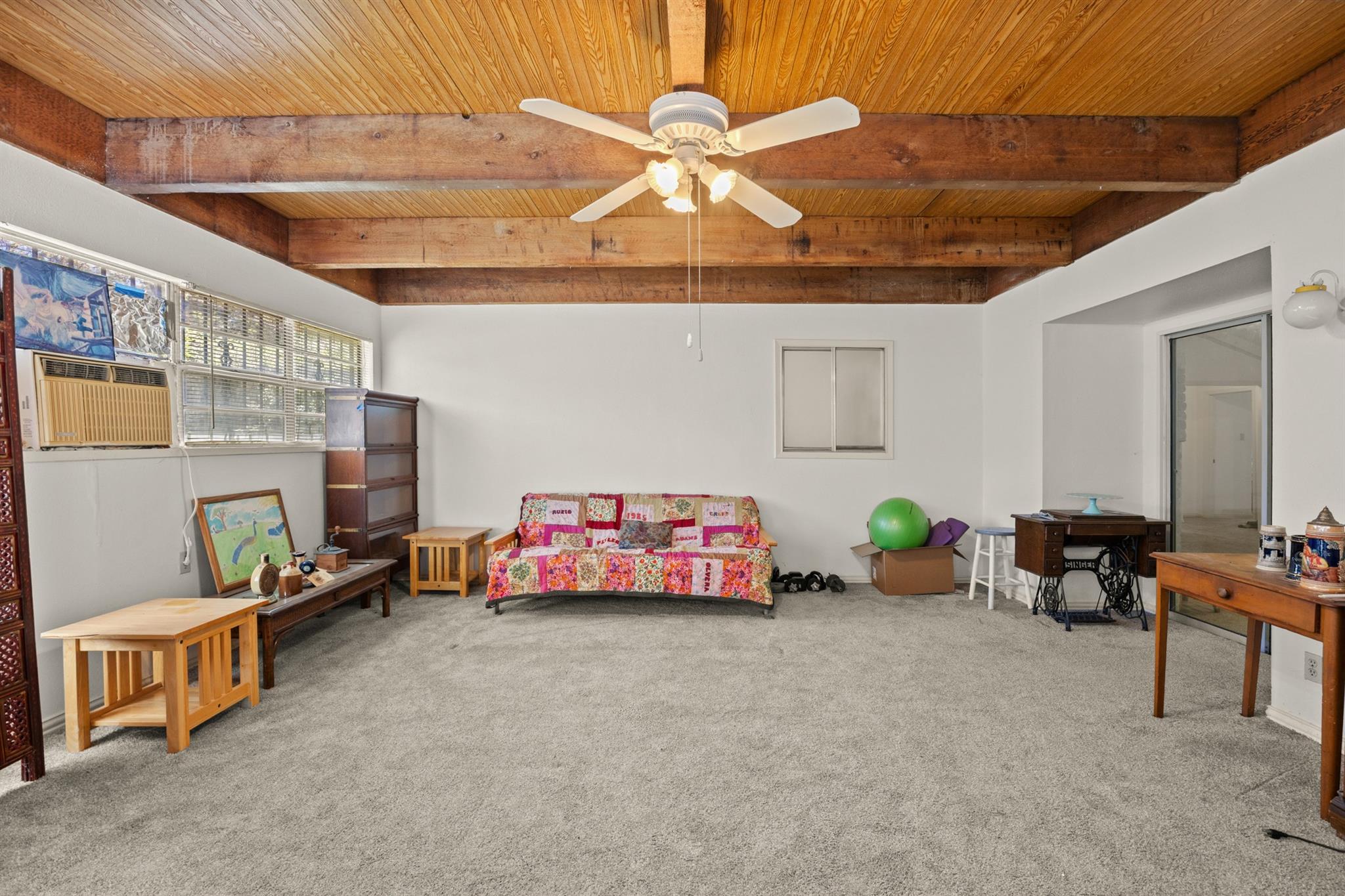 3205 Laguna Dr, Austin, TX 78741