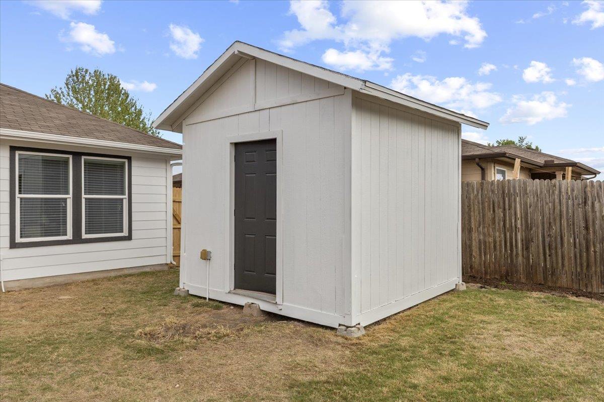 473 Goddard, Kyle, TX 78640