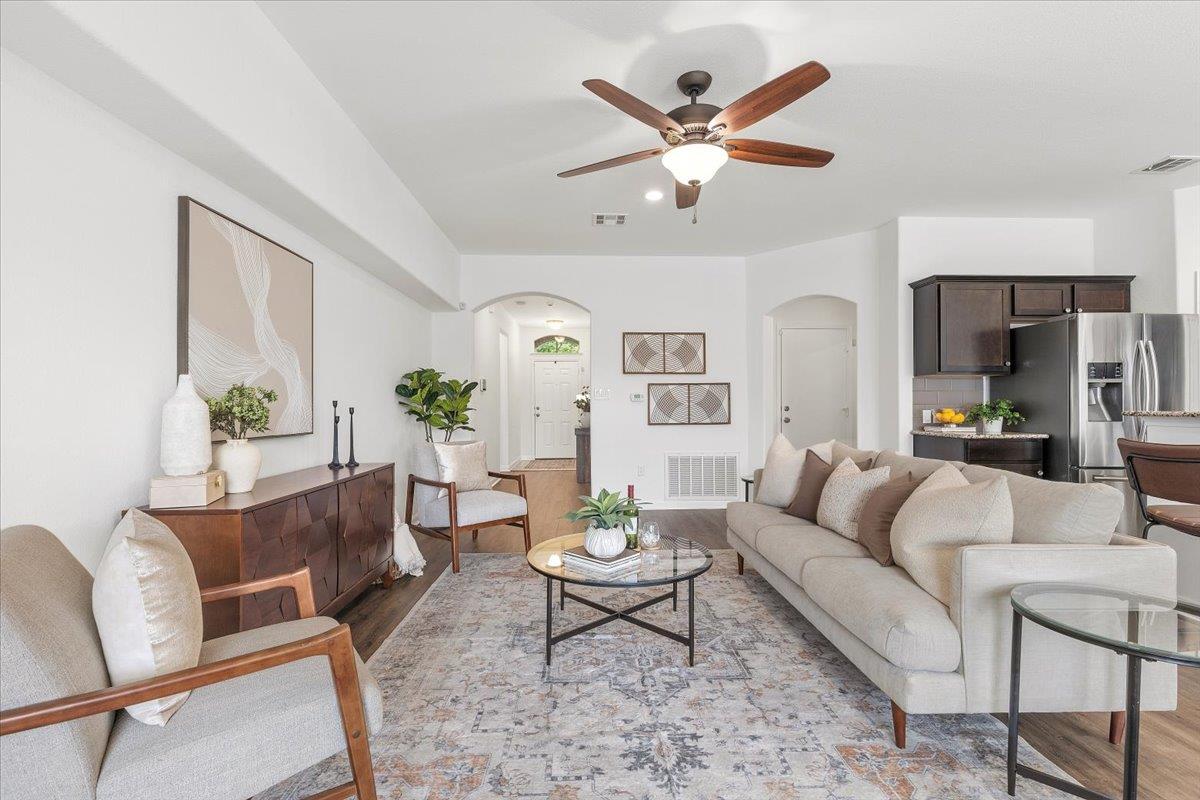 473 Goddard, Kyle, TX 78640