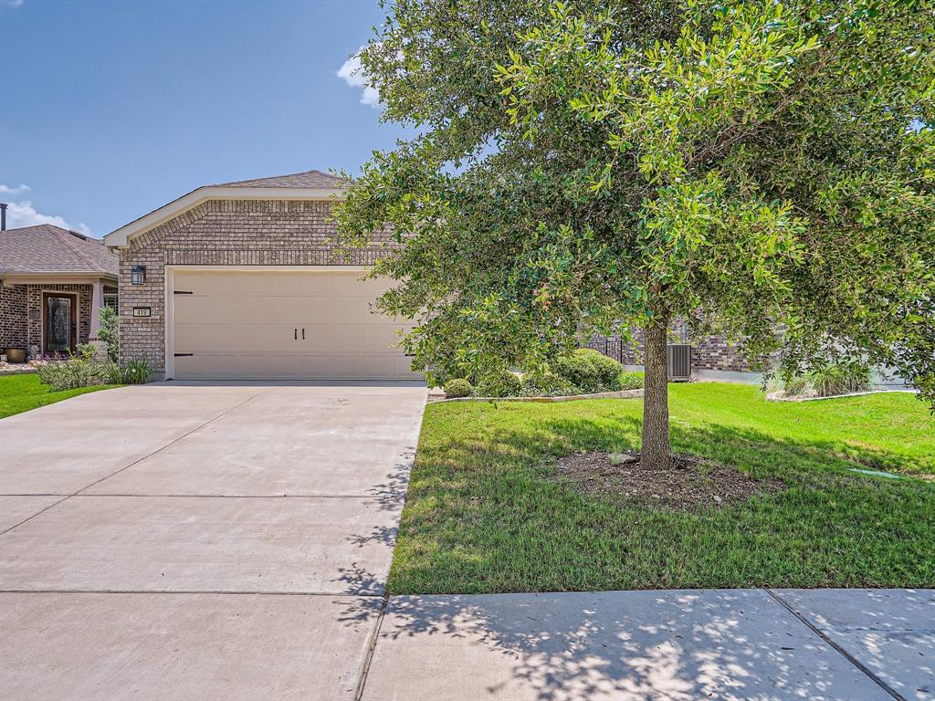 419 Holiday Creek Ln, Georgetown, TX 78633