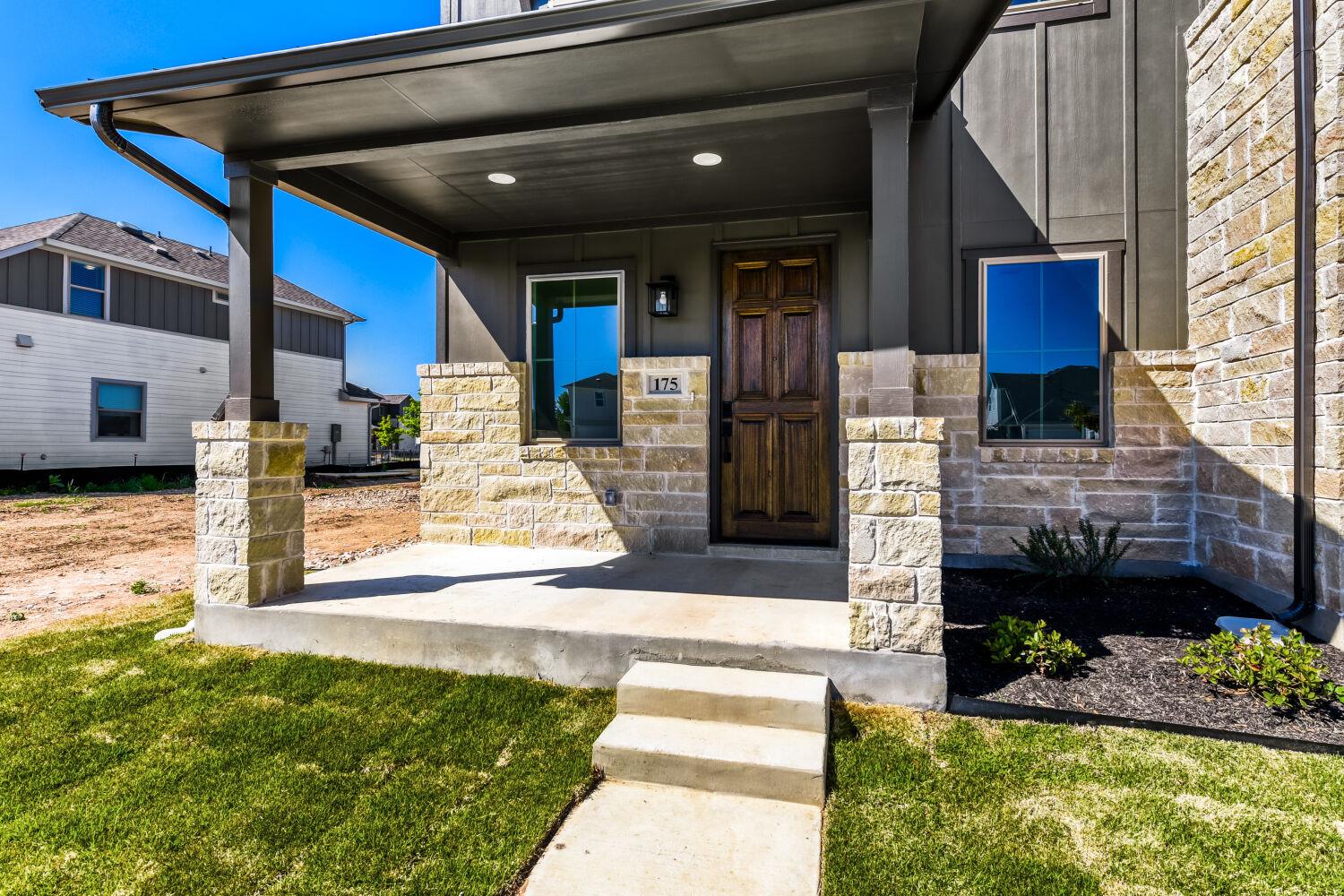 175 International St, Buda, TX 78610