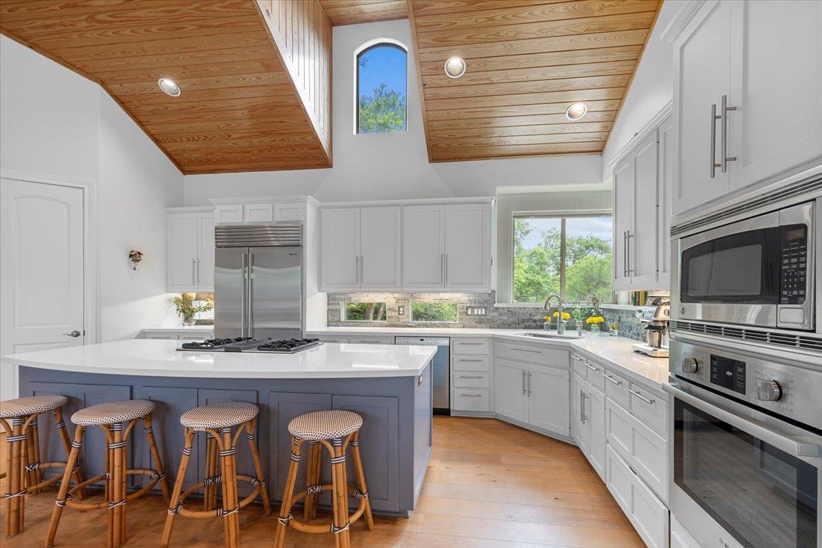 2206 W 11th St, Austin, TX 78703