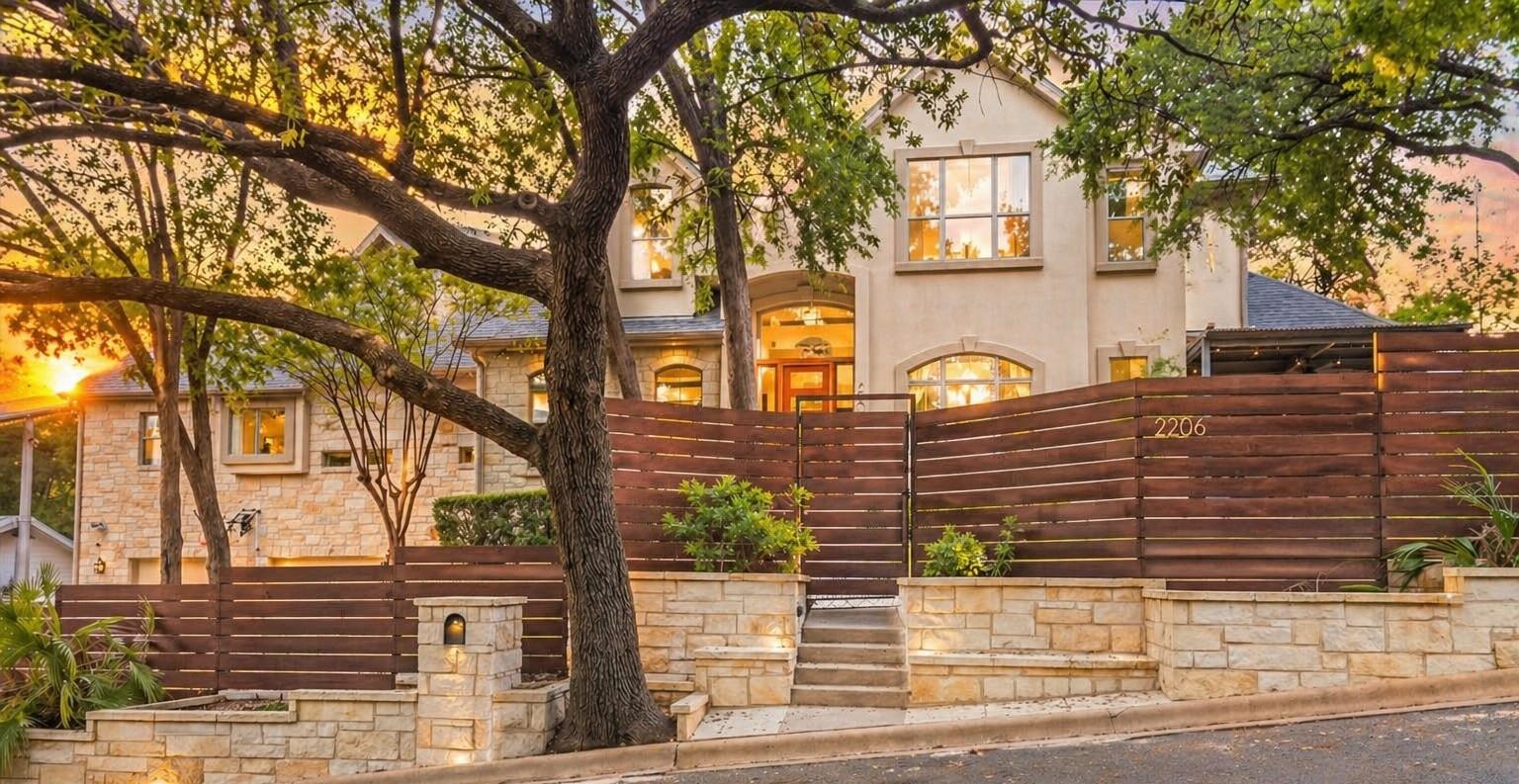 2206 W 11th St, Austin, TX 78703