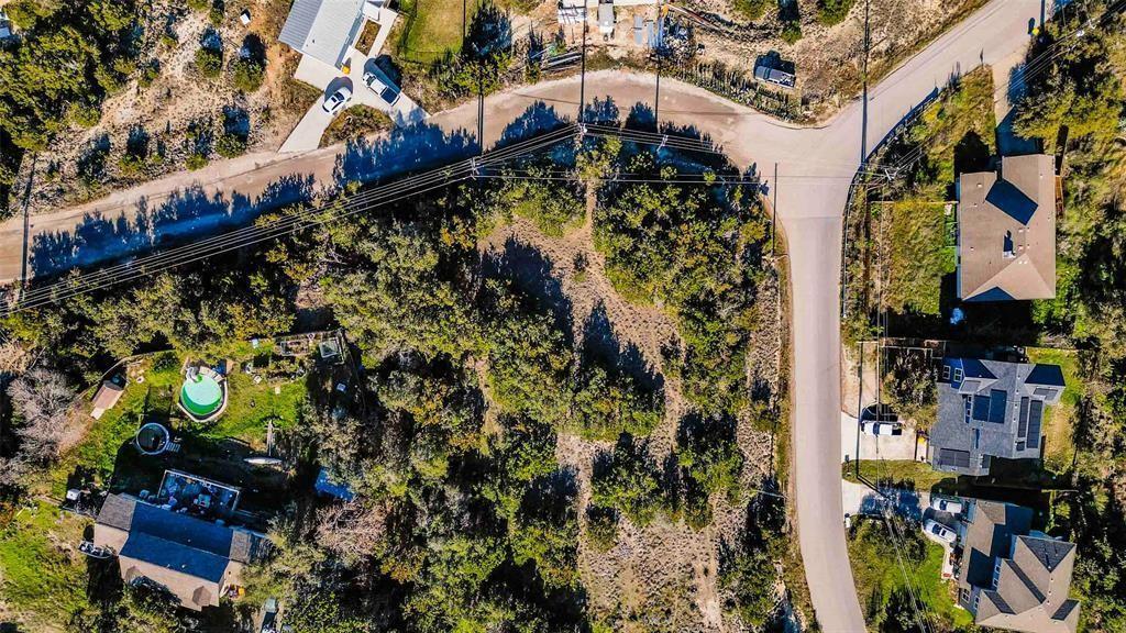 10722 Lake Park Dr, Dripping Springs, TX 78620