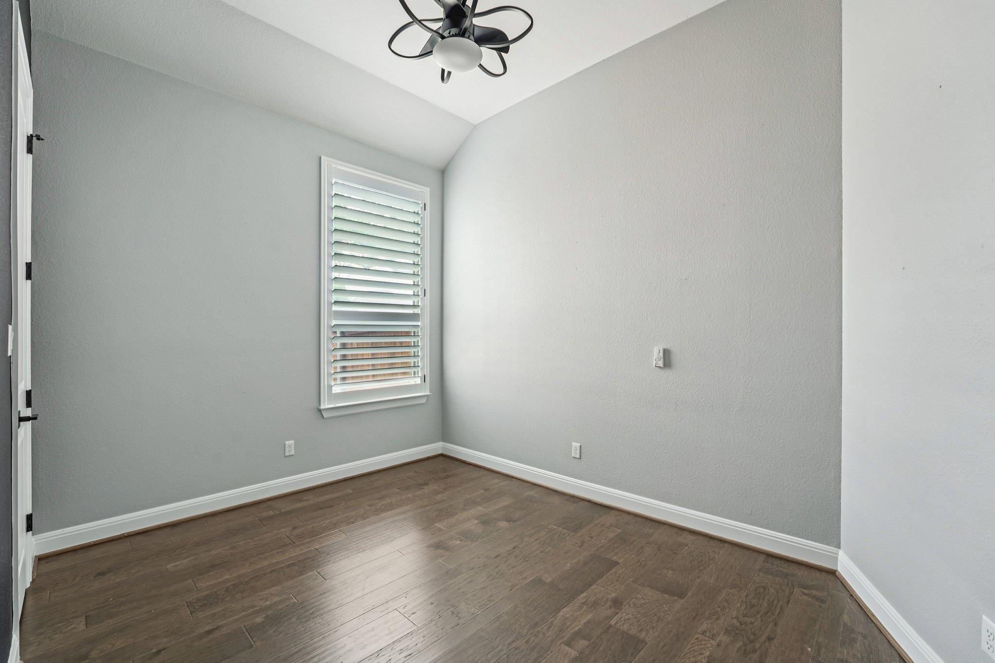 197 Left Fork Rd, Kyle, TX 78640