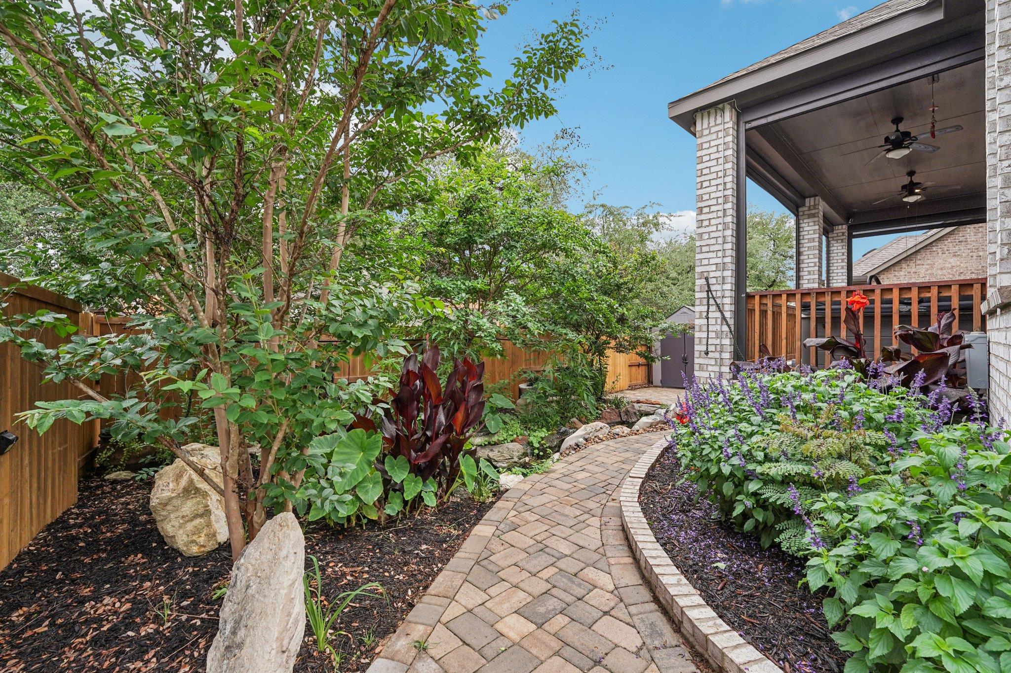 197 Left Fork Rd, Kyle, TX 78640